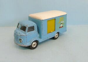 yzzr[@͌^ԁ@ԁ@[VOJ[ COhhCu~N25675 corgi toys england karrier bamtam drive safety on milk 143