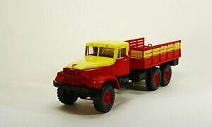 yzzr[@͌^ԁ@ԁ@[VOJ[ fmaquette voiture kraz 214b19631967 board de urgence 143