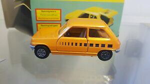 �y���������z�z�r�[�@�͌^�ԁ@�ԁ@���[�V���O�J�[ �R�[�M�[���m�[?corgirenault 5tscirca 1976 293