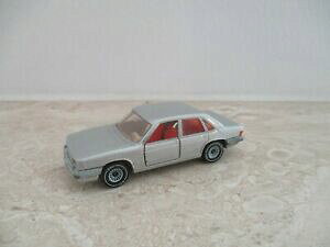 yzzr[@͌^ԁ@ԁ@[VOJ[ fAEfBsiku modele 1041 audi 200 5 t en argent