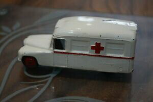 yzzr[@͌^ԁ@ԁ@[VOJ[ dinky 253 daimler ambulance excellent