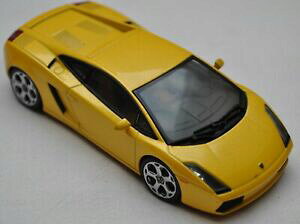 yzzr[@͌^ԁ@ԁ@[VOJ[ {M[jKhI[gA[glamborghini gallardo auto art 143