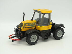 �y���������z�z�r�[�@�͌^�ԁ@�ԁ@���[�V���O�J�[ joal travaux publics tp 135 jcb fastrac 15565