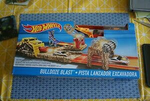 yzzr[@͌^ԁ@ԁ@[VOJ[ zbgzC[hot wheels raser blast playsetnouvelles et scelle