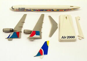 yzzr[@͌^ԁ@ԁ@[VOJ[ m[uhf{[COunbranded env 18 cm long assembler modele u320boeing 757