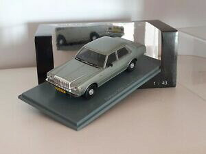 yzzr[@͌^ԁ@ԁ@[VOJ[ _bgT[lIXP[fdatsun 200l laurel c230 neo scale models 143