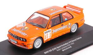 yzzr[@͌^ԁ@ԁ@[VOJ[ ~j`AXP[NVbNfminiature voiture competition echelle 143 cmr classic model replicars