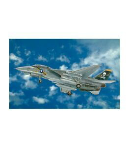 �y���������z�z�r�[�@�͌^�ԁ@�ԁ@���[�V���O�J�[ �L�b�gf 14 a tomcat kit 148