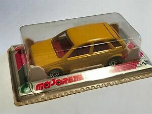 【送料無料】ホビー 模型車 車 レーシングカー フィアットチアリーダーコンボックスmajorette fiat tipo con box