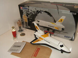 yzzr[@͌^ԁ@ԁ@[VOJ[ R[M[WF[Y{hRNVXy[XVgcorgi 65401 james bond 007 collection, navette spatiale amp; hugo drax figure set