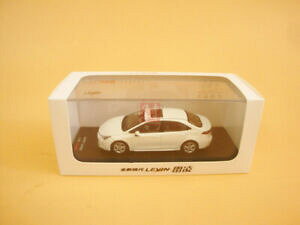 yzzr[@͌^ԁ@ԁ@[VOJ[ g^r_CJXgf143 china gac toyota levin white color diecast model