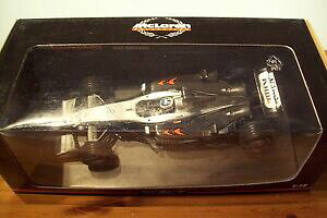 yzzr[@͌^ԁ@ԁ@[VOJ[ }N[ZfXL~CRl118 mclaren mercedes mp417 2002 kimi raikkonen