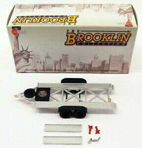 yzzr[@͌^ԁ@ԁ@[VOJ[ fXP[fg[[cCVo[brooklin models 143 scale model brk109 car trailer twin axle silver