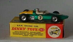 yzzr[@͌^ԁ@ԁ@[VOJ[ ^bNJ[[XO[dinky 243 b rm course voiture en vert metallique