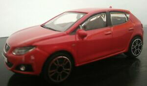 �y���������z�z�r�[�@�͌^�ԁ@�ԁ@���[�V���O�J�[ �C�r�T�X�P�[��seat ibiza rouge voiture en edition a echelle 143