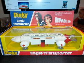 【送料無料】ホビー　模型車　車　レーシングカー イーグルトランスポートdinky eagle transporter