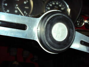 yzzr[@͌^ԁ@ԁ@[VOJ[ At@IWjAtappo centrale e inserto clacson alfa romeo gt junior 13001600