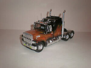 yzzr[@͌^ԁ@ԁ@[VOJ[ tH[hg^[gbNt@Ng143 ford ltl 9000 1970 tracteur camion kimmeria fait main