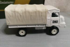 �y���������z�z�r�[�@�͌^�ԁ@�ԁ@���[�V���O�J�[ ���j�b�N×�{�b�N�Xsimca unic onu sumb 4x4 solido boite 27