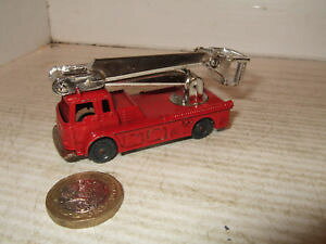 yzzr[@͌^ԁ@ԁ@[VOJ[ Be[WnXL[TCvbgtH[Vm[Pvintage amp; rare husky simon snorkel fire engine avec plateforme a petite echelle