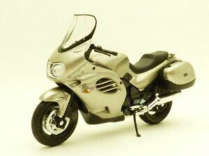 yzzr[@͌^ԁ@ԁ@[VOJ[ gCAt[^[TCNgtB[x[Wmoto triumph trophy beige 118
