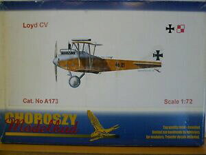 yzzr[@͌^ԁ@ԁ@[VOJ[ maquette avion 172 choroszy ref a173 loyd cv
