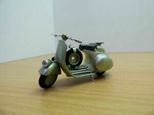 �y���������z�z�r�[�@�͌^�ԁ@�ԁ@���[�V���O�J�[ �X�N�[�^�[�X�|�[�c�O���[��scooter piaggio vespa sport 6 giorni 1952 vert 118