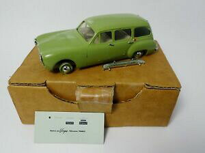 �y���������z�z�r�[�@�͌^�ԁ@�ԁ@���[�V���O�J�[ ���m�[�h���C���t���Q�[�g���^���L�b�grenault fregate domaine 1956 kit metal cjm 143