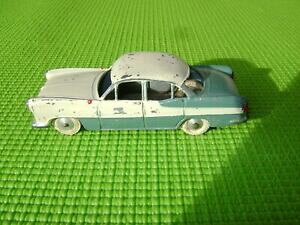 �y���������z�z�r�[�@�͌^�ԁ@�ԁ@���[�V���O�J�[ quiralu simca vedette bicolore