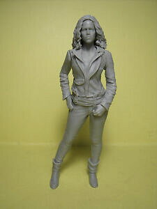 yzzr[@͌^ԁ@ԁ@[VOJ[ ffigurine figure 118 fast and furious ms letty vroom pour schuco