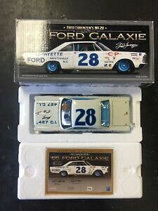 yz[X̓`AtbhEtH[h̎wUniversity of Racing Legends Fred Lorenzen #28 1965 Ford Glaxie 1/24 Auto