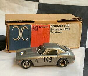 yz̍\zꂽtF[̃cA[EhEtX̎fAMR 1/43 HAND BUILT FERRARI 250 GT SWB TOUR DE FRANCE AUTO WIN 1961 MODEL BOXED