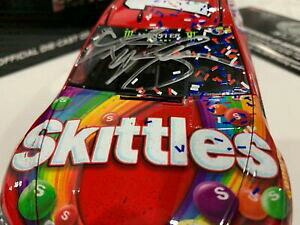 yzJCubV̒MTC背[X㒌YG[g̒MTCl2018 Kyle Busch Autographed Bristol Raced Win Skittles Elite AUTOGRAPHED