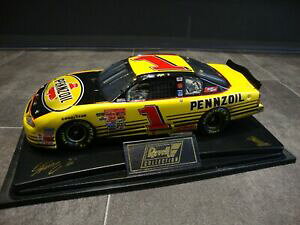 �y���������z�X�P�[���̃X�e�B�[�u�E�p�[�N�V�{���[�����e�J������REVELL 1/24 SCALE STEVE PARK PENZOIL CHEVROLET MONTE CARLO No1