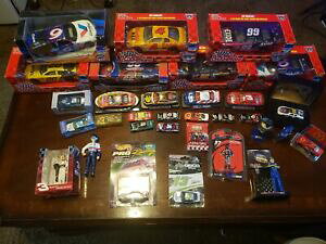 yz̏NWi̋ȃbgHuge lot of nascar collectables