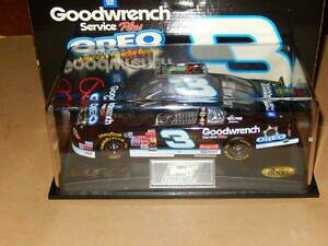 �y���������z�f�C���E�A�[���n�[�g���T�[�r�X�v���X�����e�J����Dale Earnhardt #3 2001 Revell Oreo / GM Goodwrench Service Plus Monte Carlo NIB