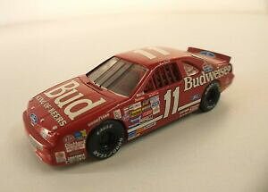 【送料無料】フォード・サンダーバード#バドワイザーキットの組み立てQuartzo Ford Thunderbird #11 Budweiser 1/43 Kit Assembled