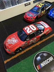 �y���������z�̃z�[���E�f�|Nascar Montecarlo 1/24 The Home Depot