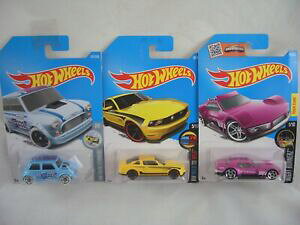 【送料無料】ホットホイールモーリスミニ、フォードムスタングHot Wheels 2015 Morris Mini, 2010 Ford Mustang GT  Driftsta DieCasts