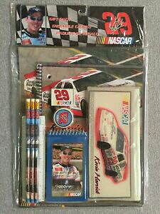 �y���������z�P�r�����M�t�g�p�b�N�^�t�ɖ������ꂽ����Nascar Kevin Harvick #29 Gift Pack Sealed Tough to Find