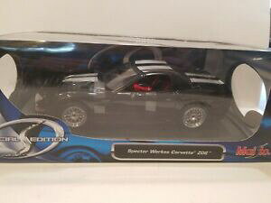 yzʔŗdRxbgFXP[ubNVo[Maisto Special Edition Specter Werkes Corvette Z06 1:18 scale - Black w/Silver