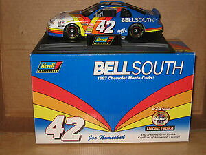�y���������z�O�b�Y�x���T�E�X�̃W���[�E�����e�J������REVELL COLLECTABLES BELL SOUTH JOE NEMECHEK 1997 MONTE CARLO #42