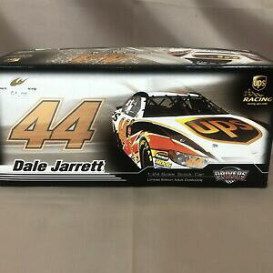 yzfC̃_CJXgŌ`ꂽ[XJ[XP[Dale Jarret #44 UPS Nascar Diecast Race Car 1/24 Scale Limited Edition
