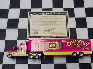 yzj[E{lbg̍ԃz[FXP[̃g[[ANVVNeil Bonnett RCCA Country Time Hauler 1:64 scale Trailer Rig Action NEW NASCAR