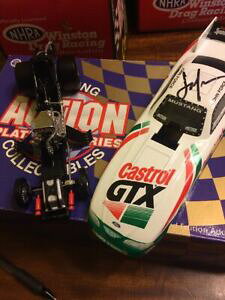 yzꂽWEANVv`iÑX^ÔԂI?SIGNED JOHN FORCE CASTROL GTX ACTION 1/24 PLATINUM 1997 MUSTANG FUNNY CAR NHRA