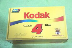 【送料無料】ダイカストで形造られた金属の:スケールスターリングマーリンのレースカーKODAK DIECAST METAL 1:24 SCALE 1997 STERLING MARLIN RACE CAR