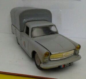 �y���������z�v�W���[�s�b�N�A�b�v�̌R���Ƀv���[�N�HEligor peugeot 404 pick up FOREIFN legion armee plaque rare