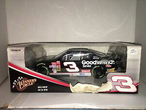 �y���������z�F�x�j�[�E�s�A�\���̃V�O�l�`���ɂ���ăX�P�[���̎�1:18 Scale Car By Nascar 3 Earnhardt 2005 Benny Pearson Signature