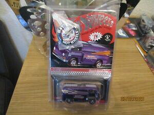 yzHtHNX[Qr[`ẽ{^Ԑ̎ԗցBHOTWHEELS RARE 2006 RLC VOLKSWAGEN BEACH BOMB TOO REDLINE WHEELS WITH BUTTON..