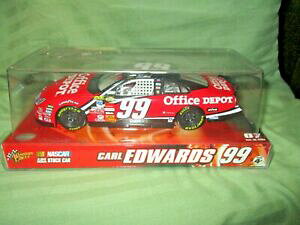 yzJ[EGh[YItBXEf|tH[ht[W҂̉~BCarl Edwards #99 Office Depot Ford Fusion Winner's Circle Die-Cast 1/24 Sc. 2007